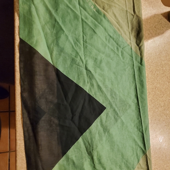 Marc by Marc Jacobs geometic large scarf - Picture 1 of 3